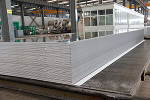 永利澳门6774.cσm大型铝镁锰板铝板屋顶料生产厂家